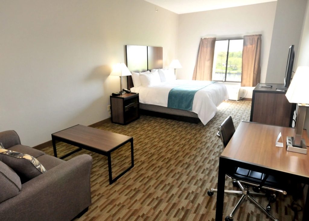 Standard Double room (full double bed)