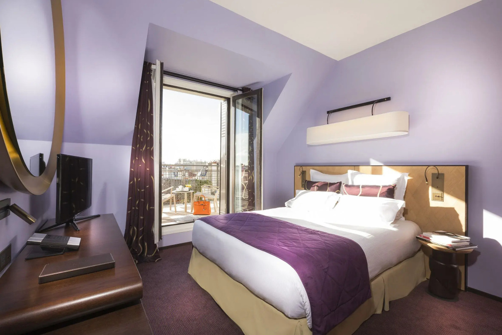 Classic Double room (full double bed)