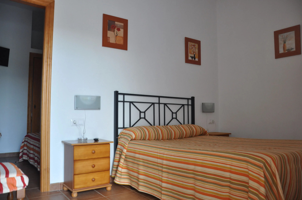 2 Bedrooms Standard Family room