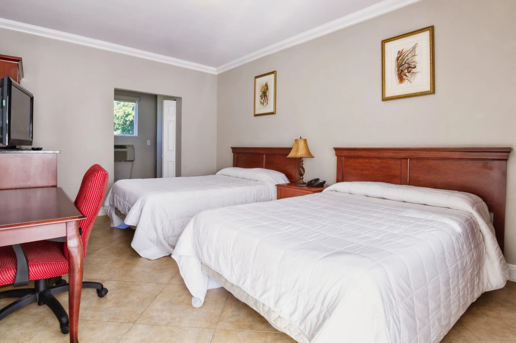 Deluxe Quadruple room