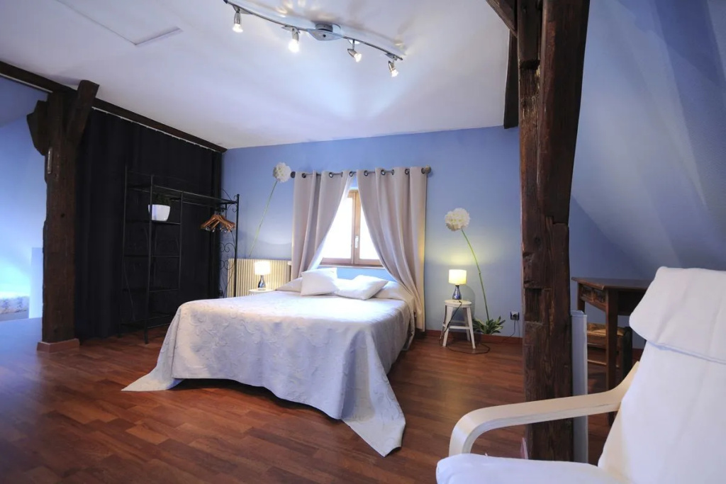 2 Bedrooms Cottage