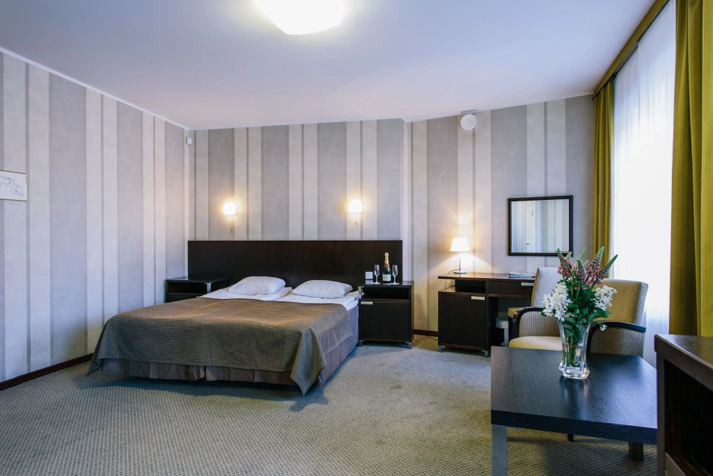 Superior Double room (full double bed)