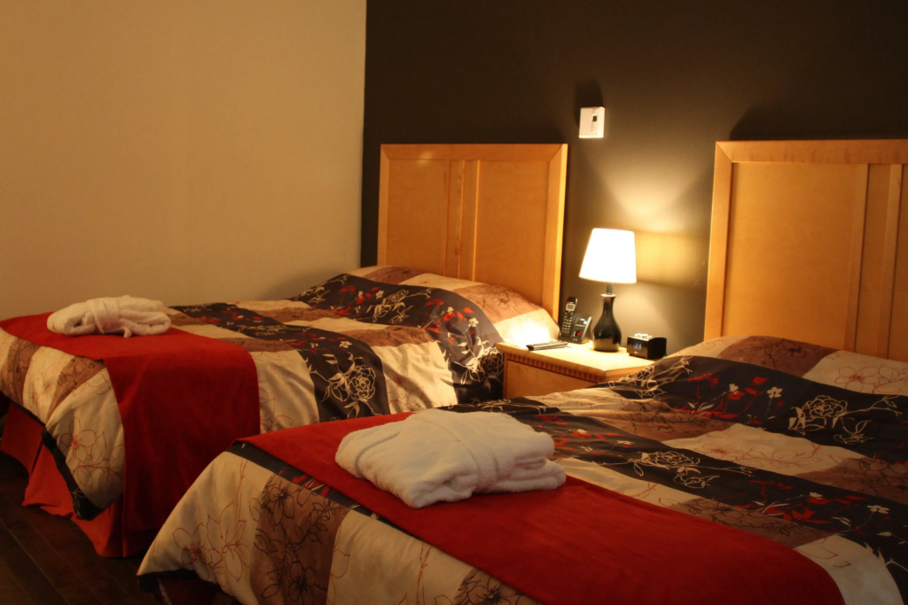 Economy room