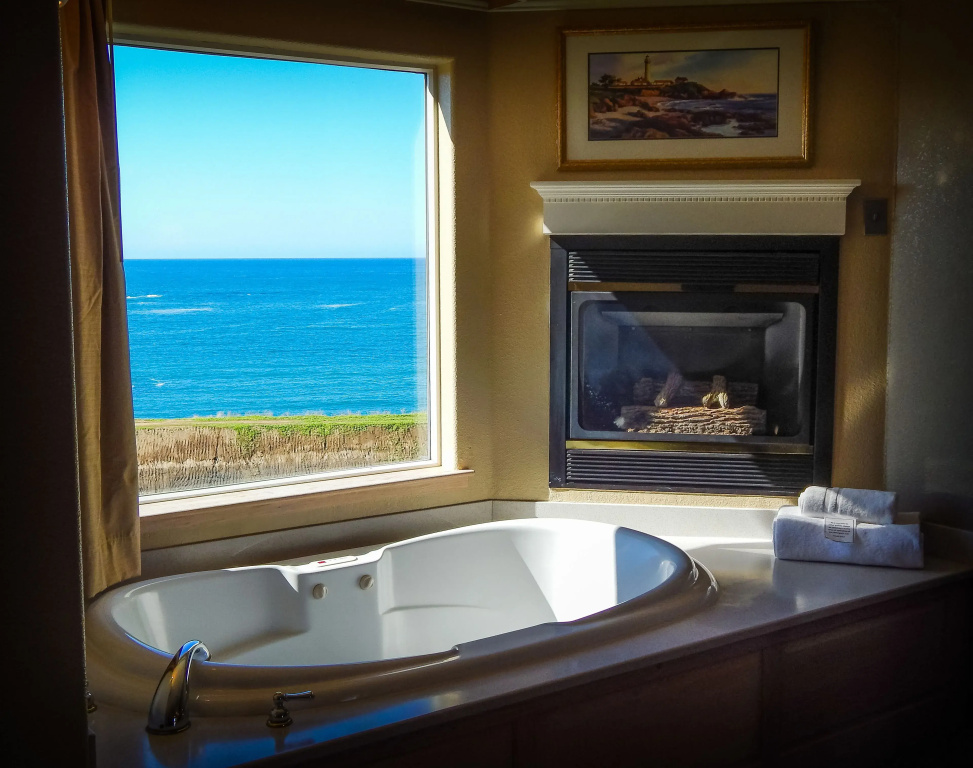 Suite with ocean view