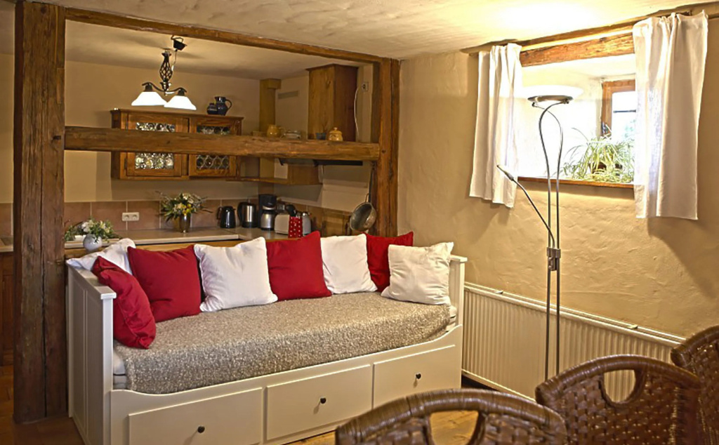 3 Bedrooms Apartment