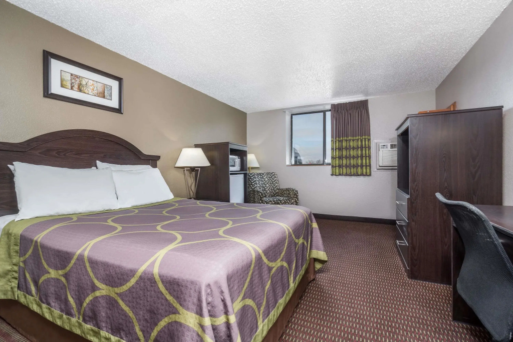 Standard Double room (full double bed)