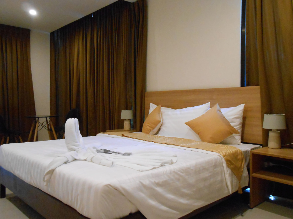 Double Suite with mountain view (full double bed)