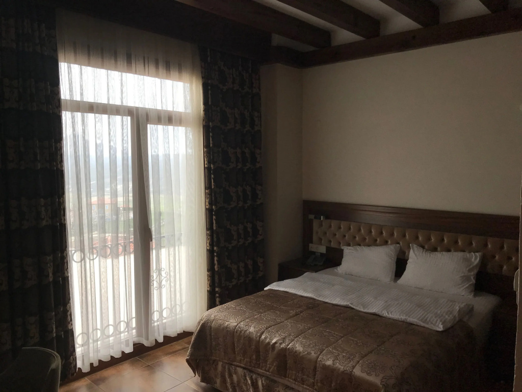 Standard Double room with sea view (full double bed)