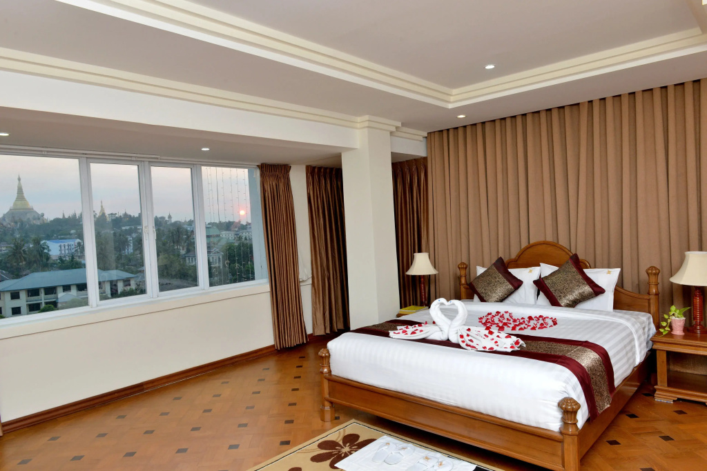 Golden Butterfly Hotel - Chambres