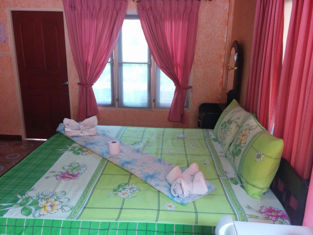 Standard Double room (full double bed)