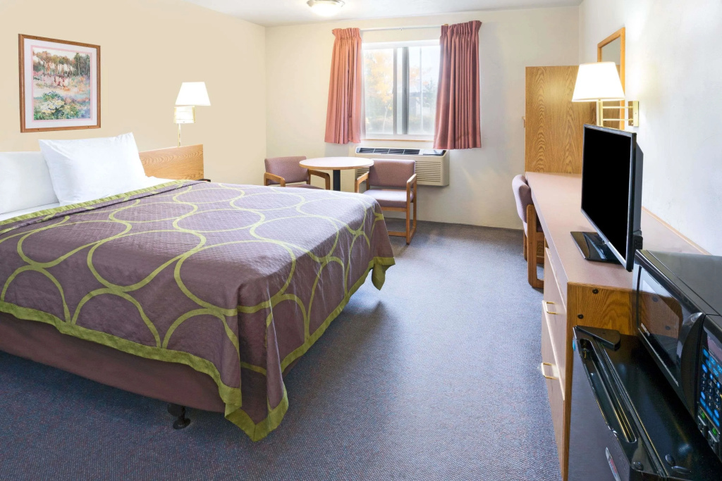 Standard Double room (full double bed)