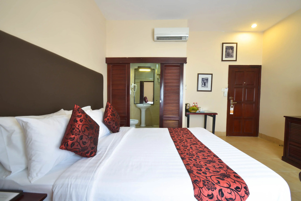 豪華雙人房，設有露台及景色，配有雙人床