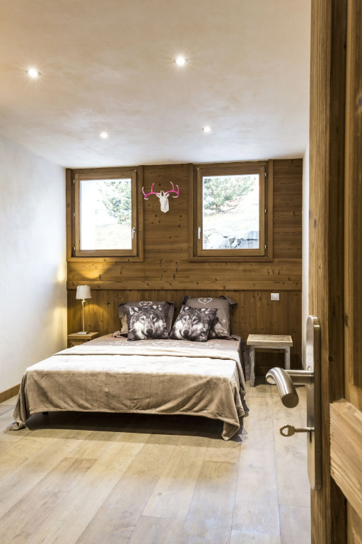 Standard Chalet