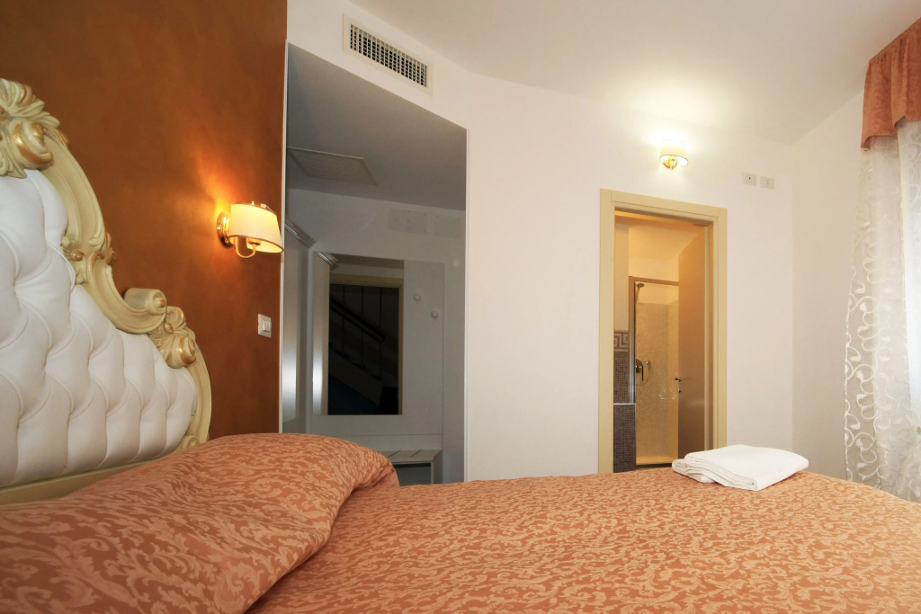 Classic Double room full double bed