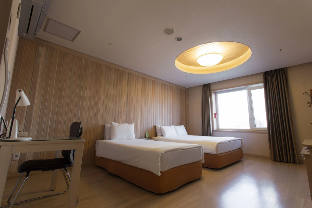 Standard Double room (twin beds)