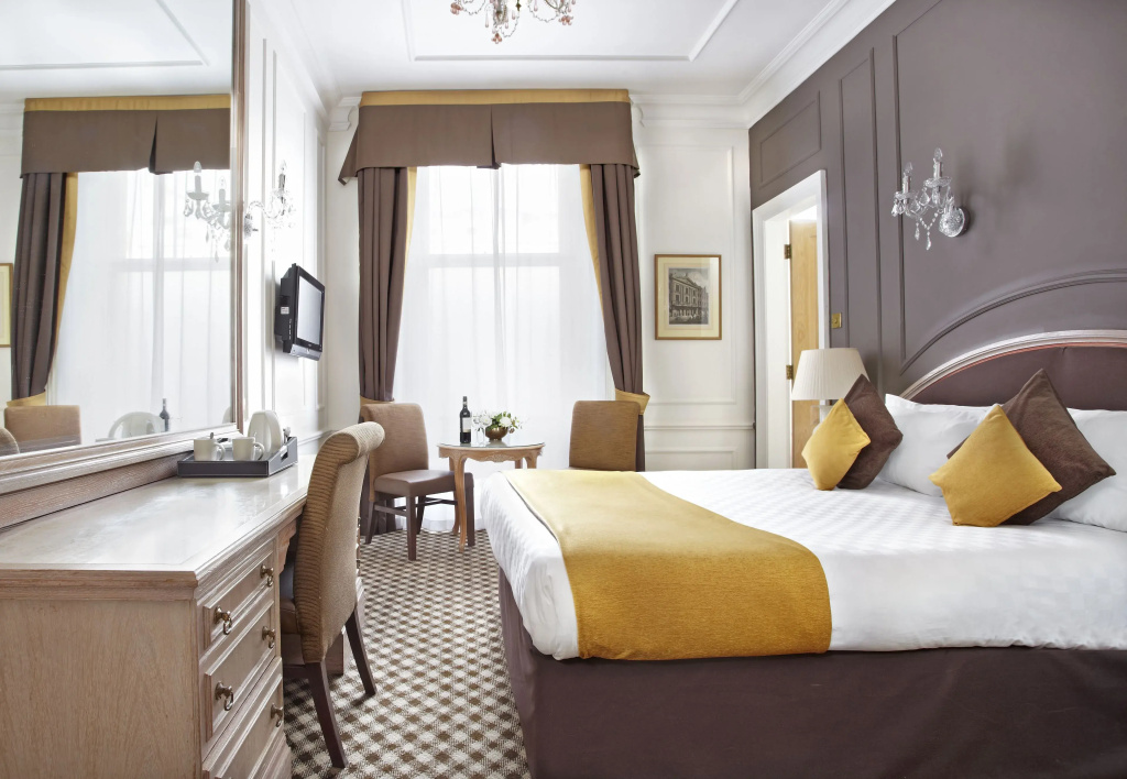 Standard Double room (full double bed)