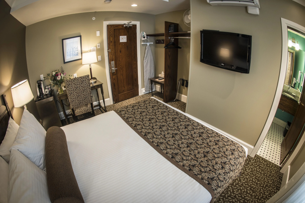 Economy Double room (full double bed)
