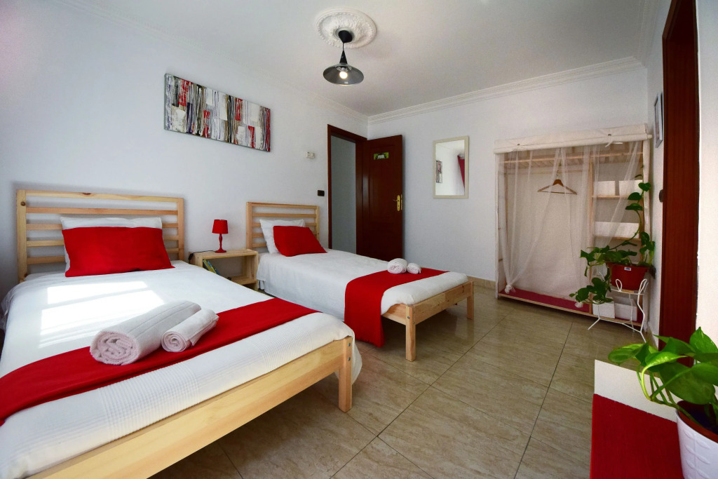 2 Bedrooms Suite with city view