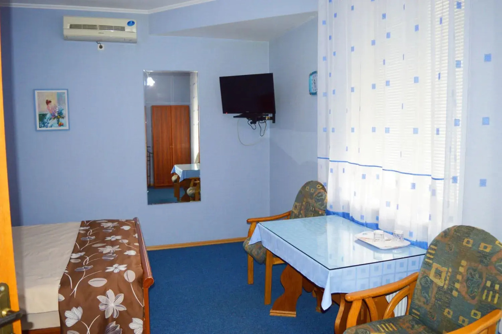 Comfort room