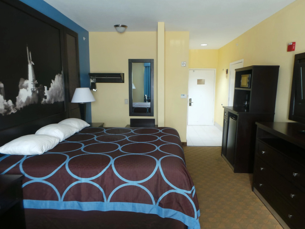 Standard Double room (full double bed)