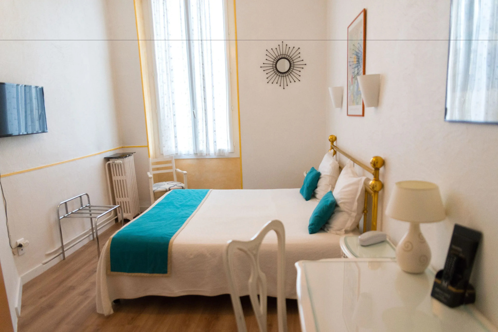 Standard Double room (full double bed)