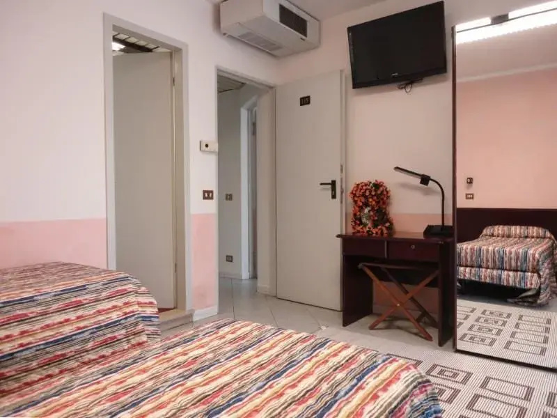 Standard Double room (twin beds)