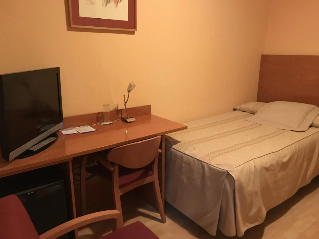 Standard Single room (single bed)