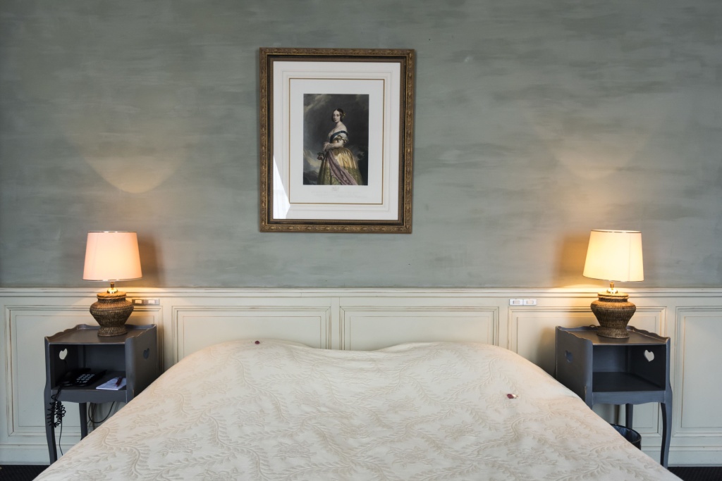 Superior Double room with street view (full double bed) (terrace)