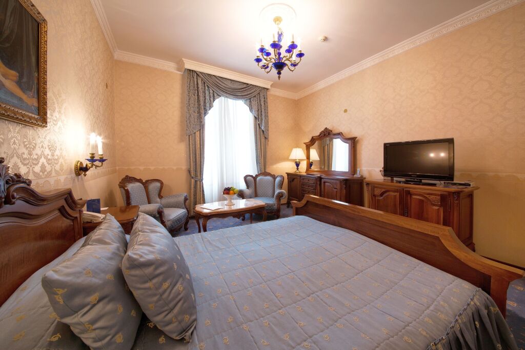 hotel photo