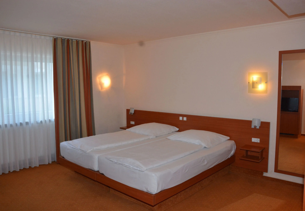 Standard Double room (full double bed)