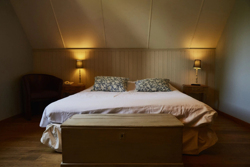 Superior Double room (full double bed)