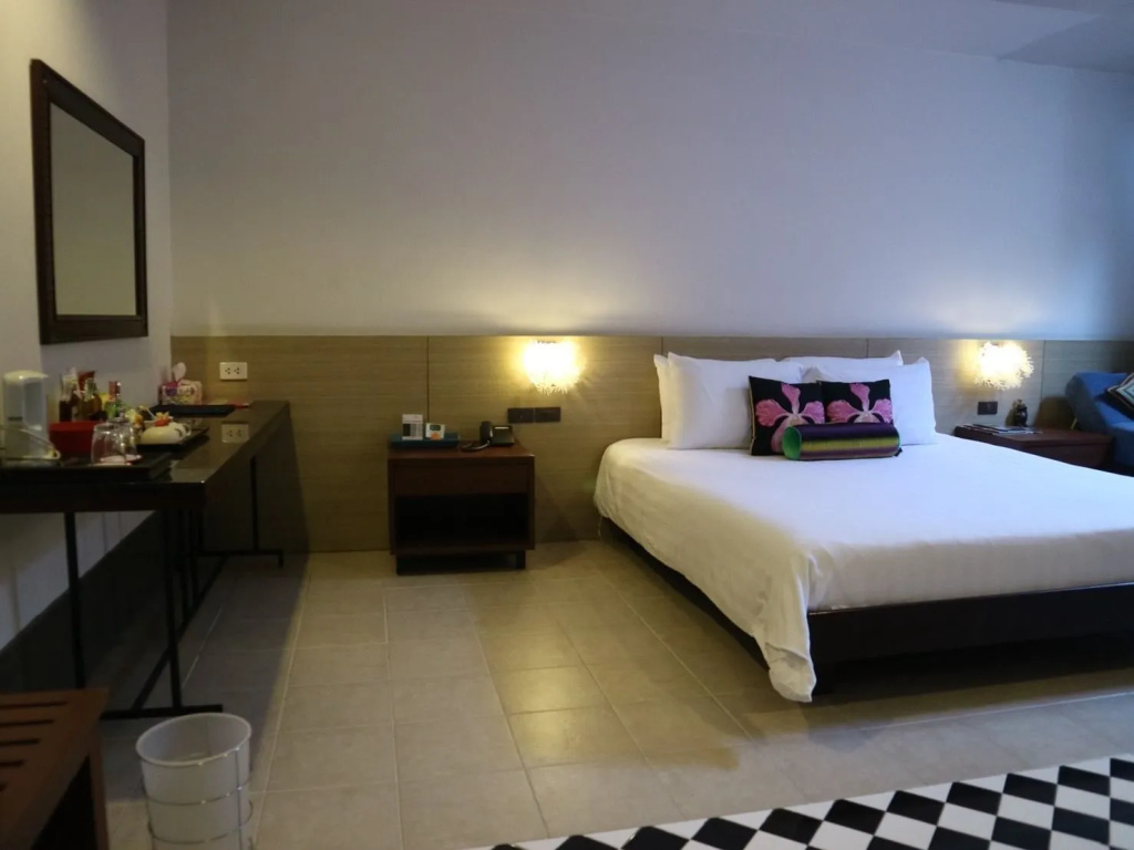 Economy room