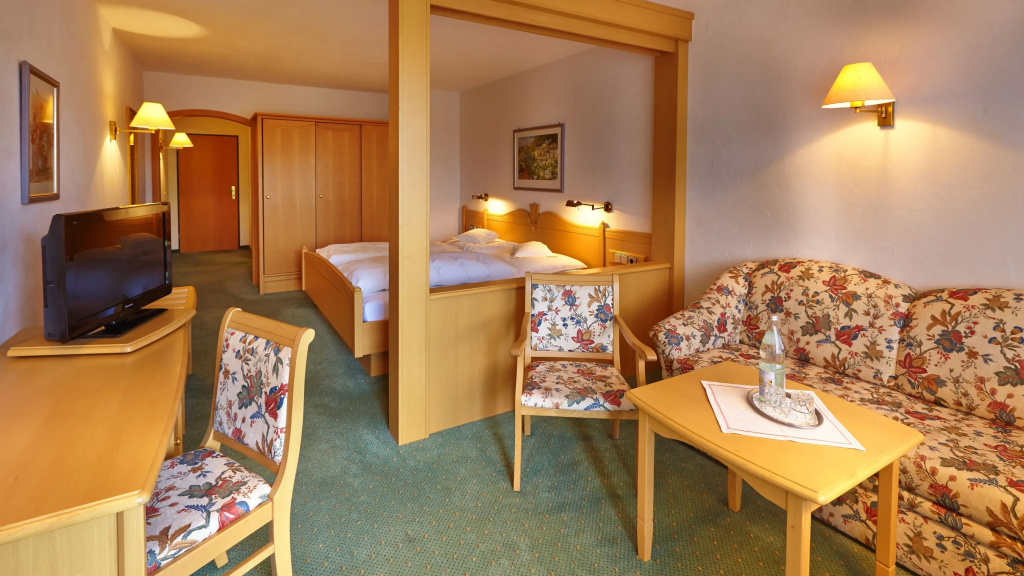 Deluxe Double room with balcony (full double bed)