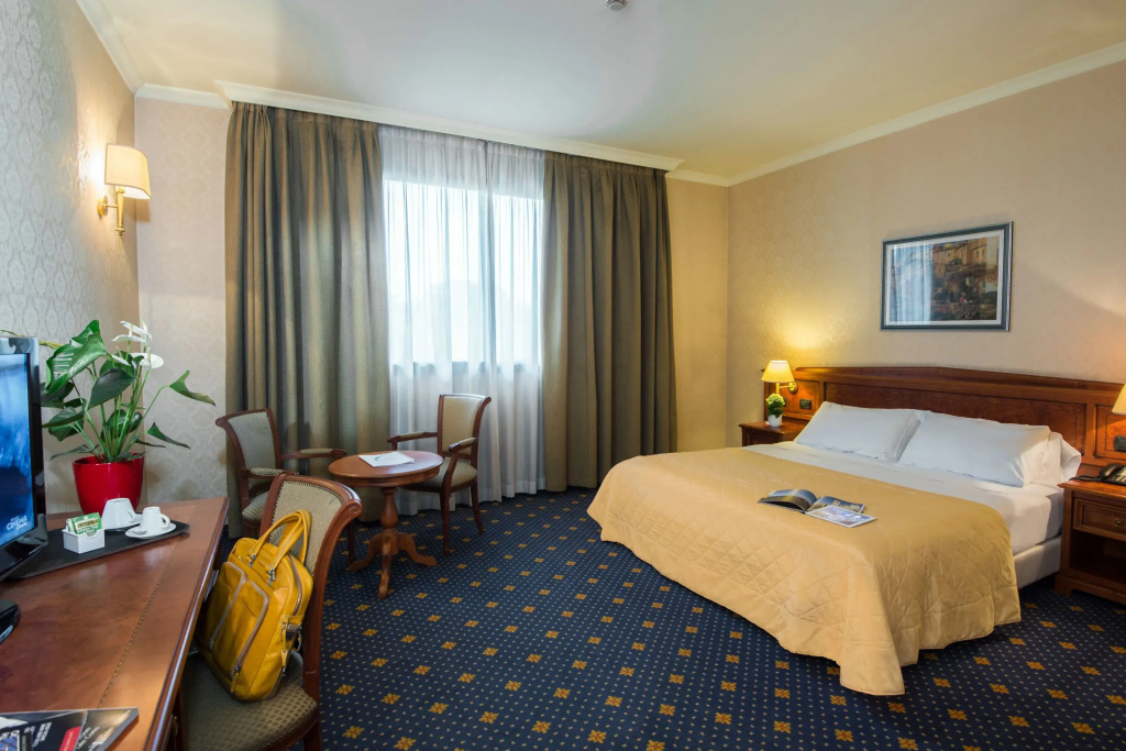 Economy room