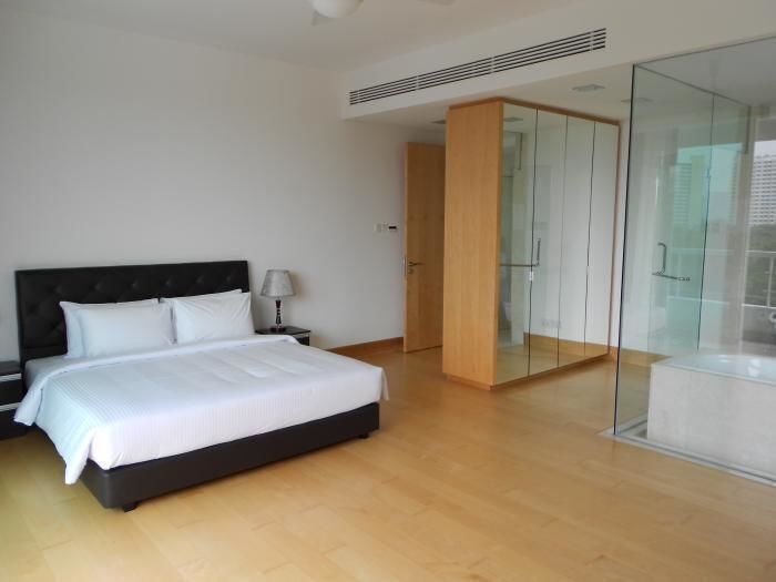 Brunsfield Embassyview Condosuite