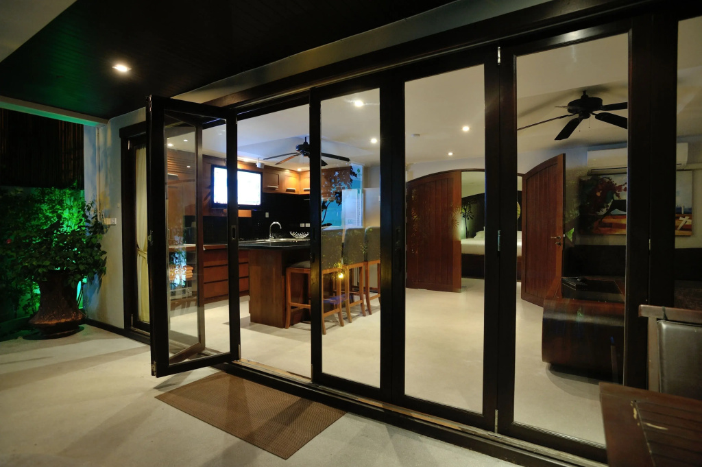 3 Bedrooms Villa