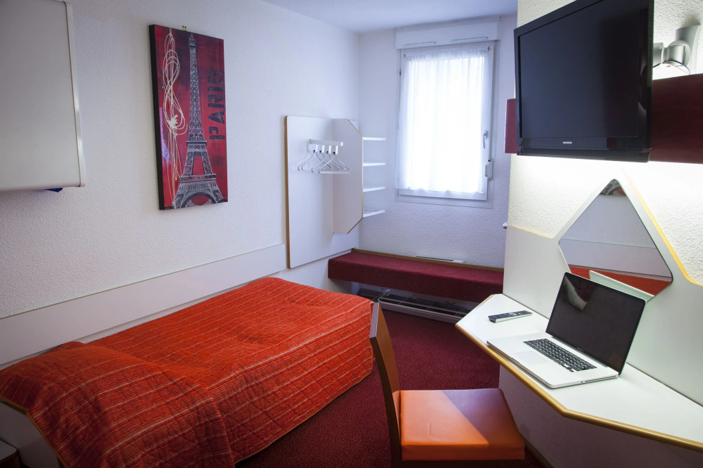 Standard Double room (twin beds)