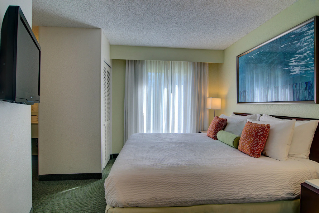 Quadruple Suite
