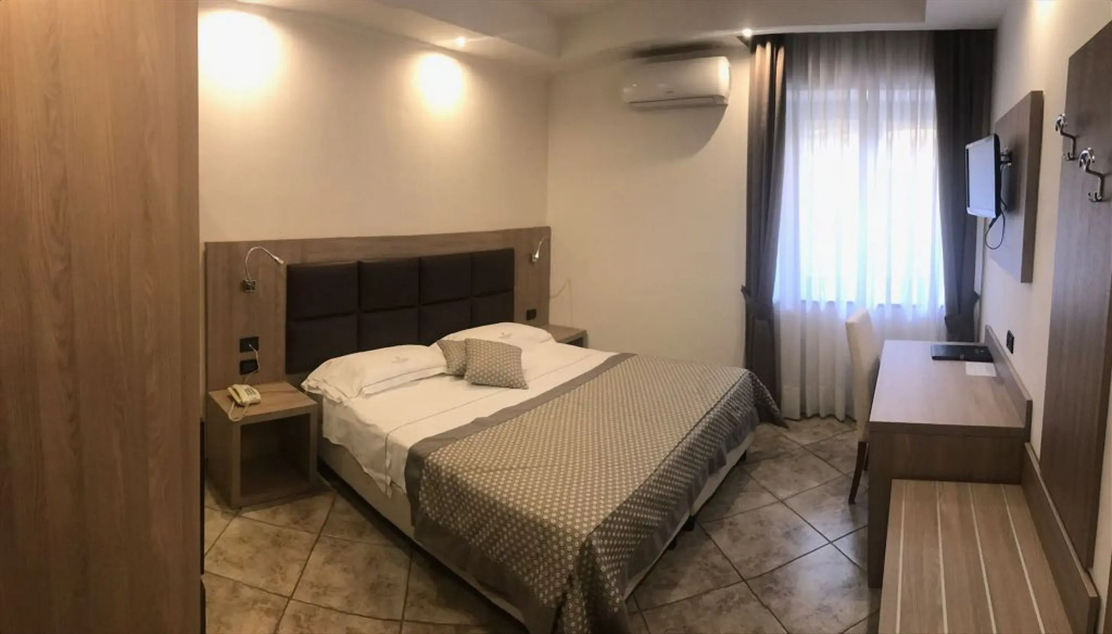 1 Bedroom Standard Double room (full double bed)