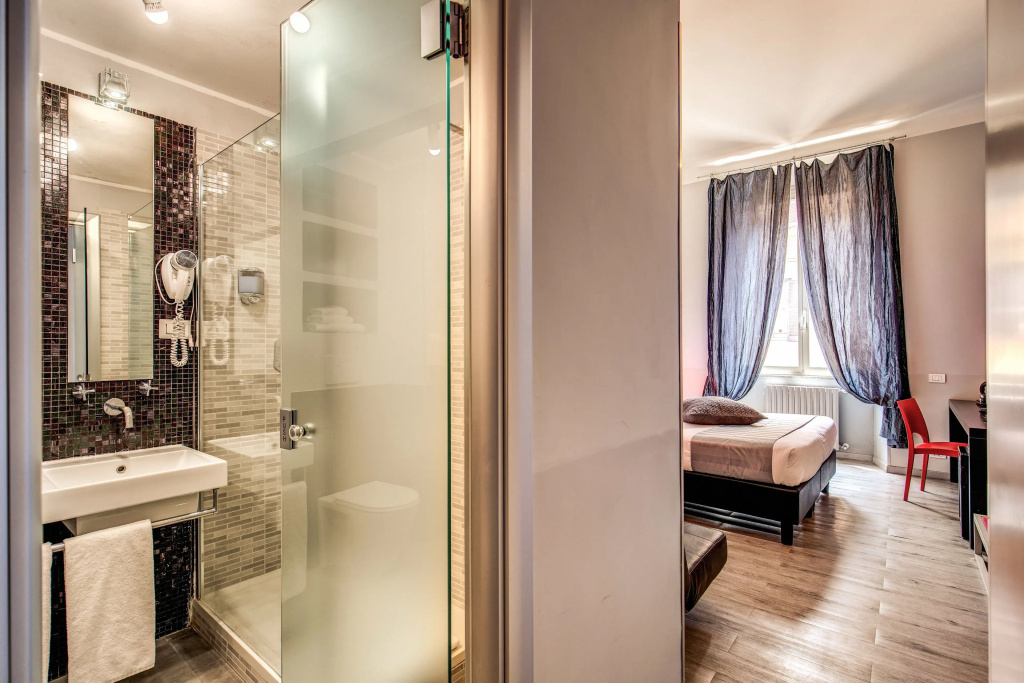 Superior Double room (full double bed)