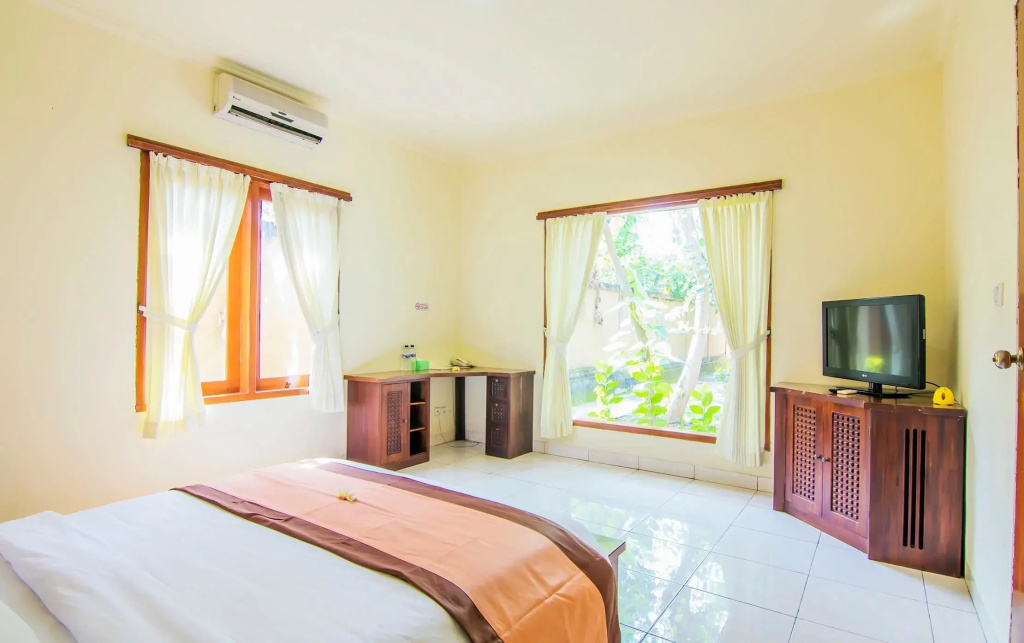 2 Bedrooms Villa