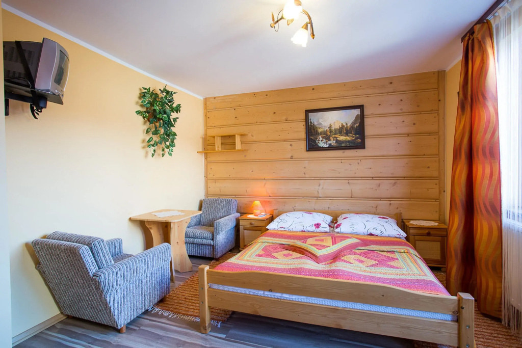 Standard Double room (full double bed)