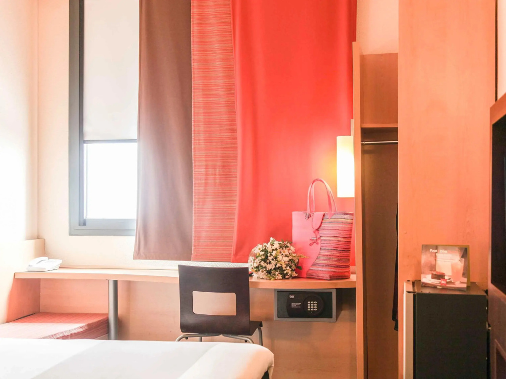 Ibis Styles Dakar — фото