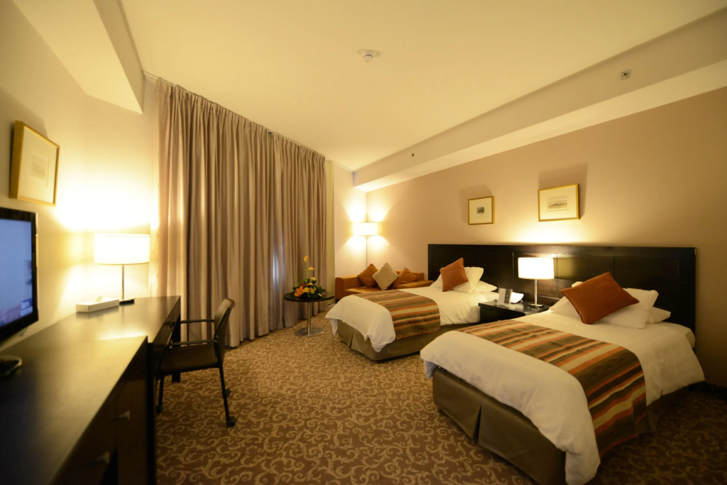 Executive Family room