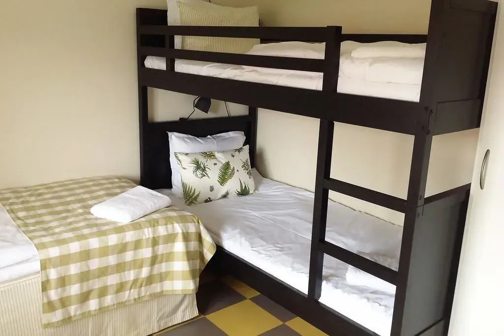 Double Cottage full double bed
