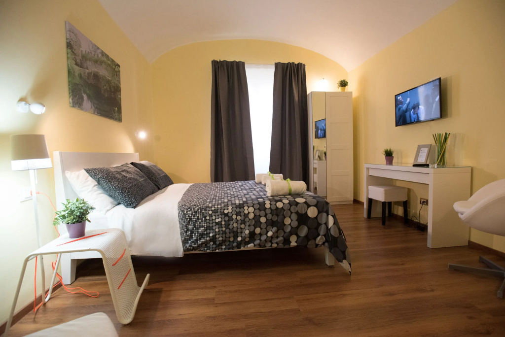 Superior Double room (full double bed)