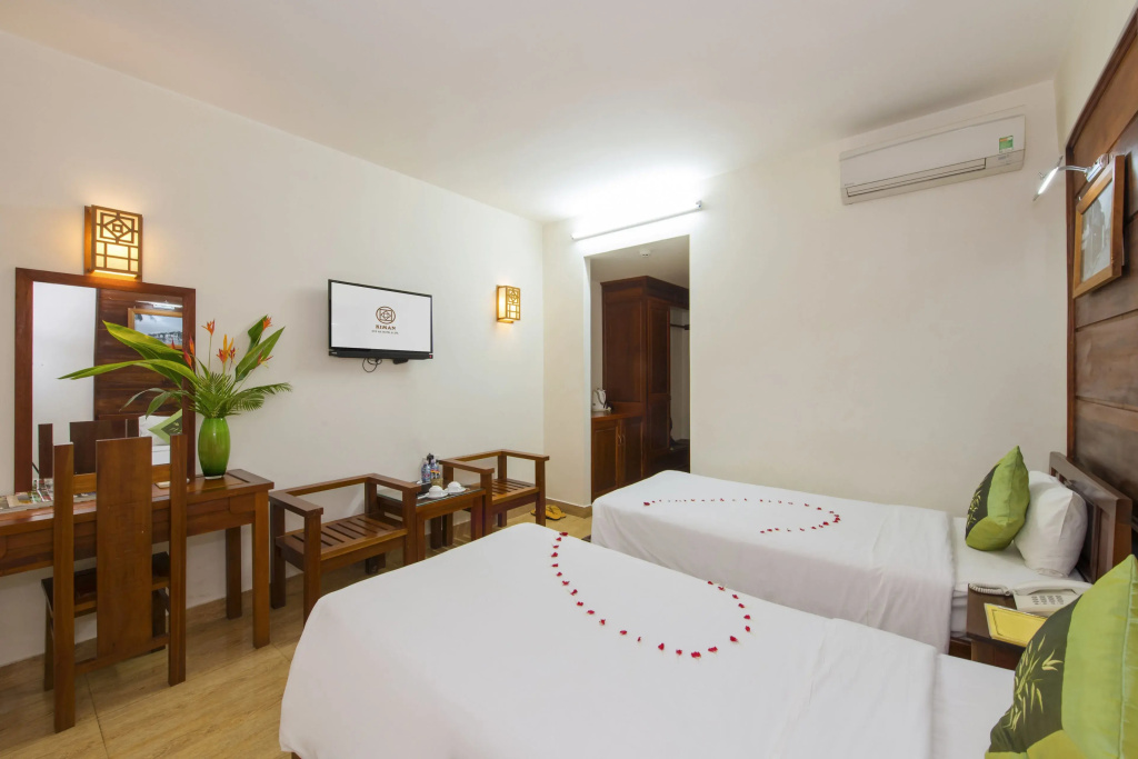 Economy room