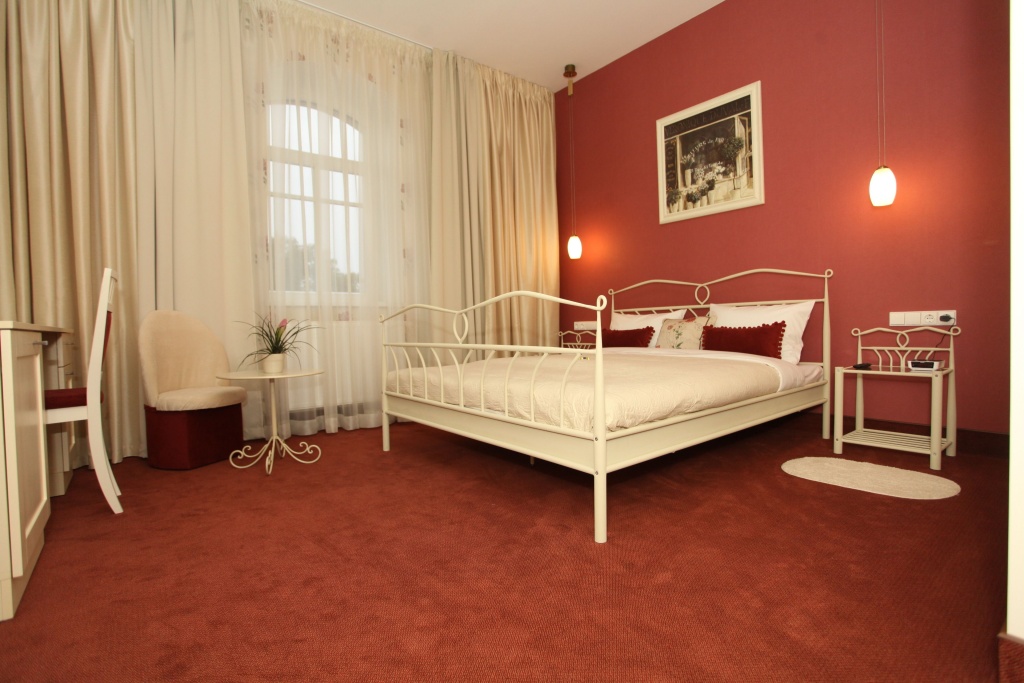 Superior Double room (full double bed)