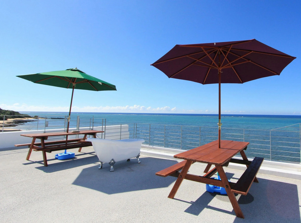 海景標準雙人房，配有雙人床