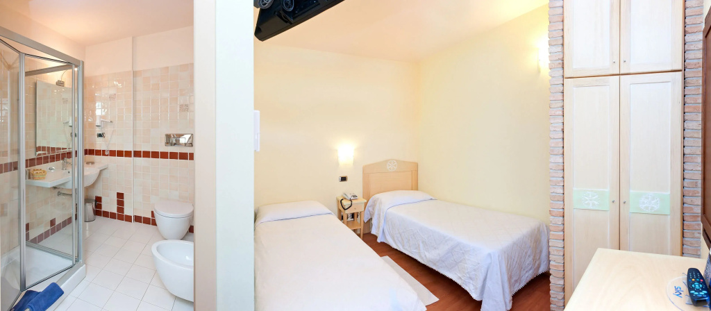 Economy room